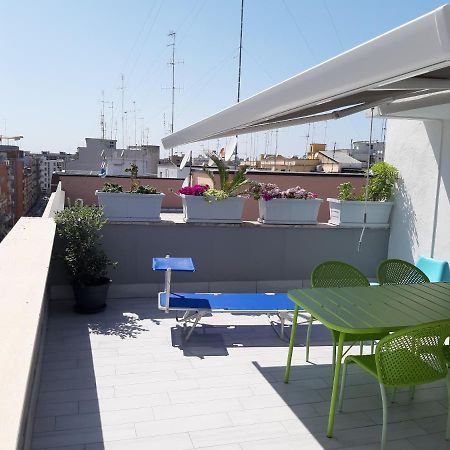 Apartament Attico Con Terrazza A Bari Zewnętrze zdjęcie