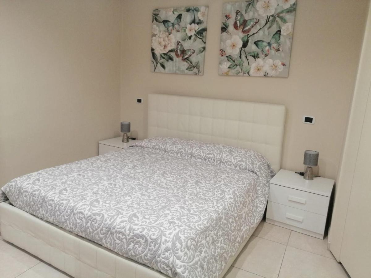 Apartament Attico Con Terrazza A Bari Zewnętrze zdjęcie