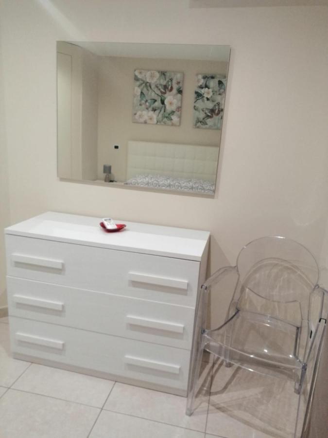 Apartament Attico Con Terrazza A Bari Zewnętrze zdjęcie