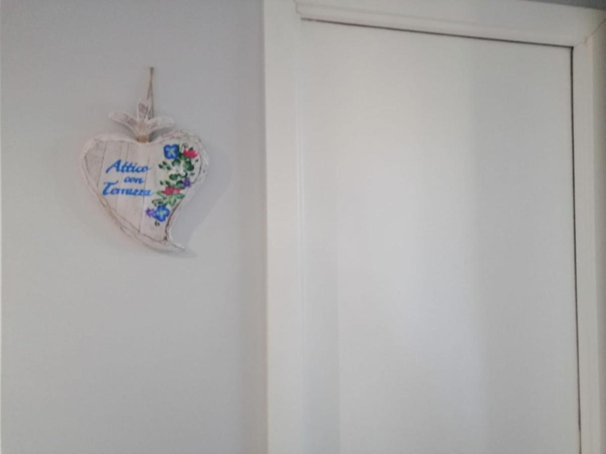 Apartament Attico Con Terrazza A Bari Zewnętrze zdjęcie