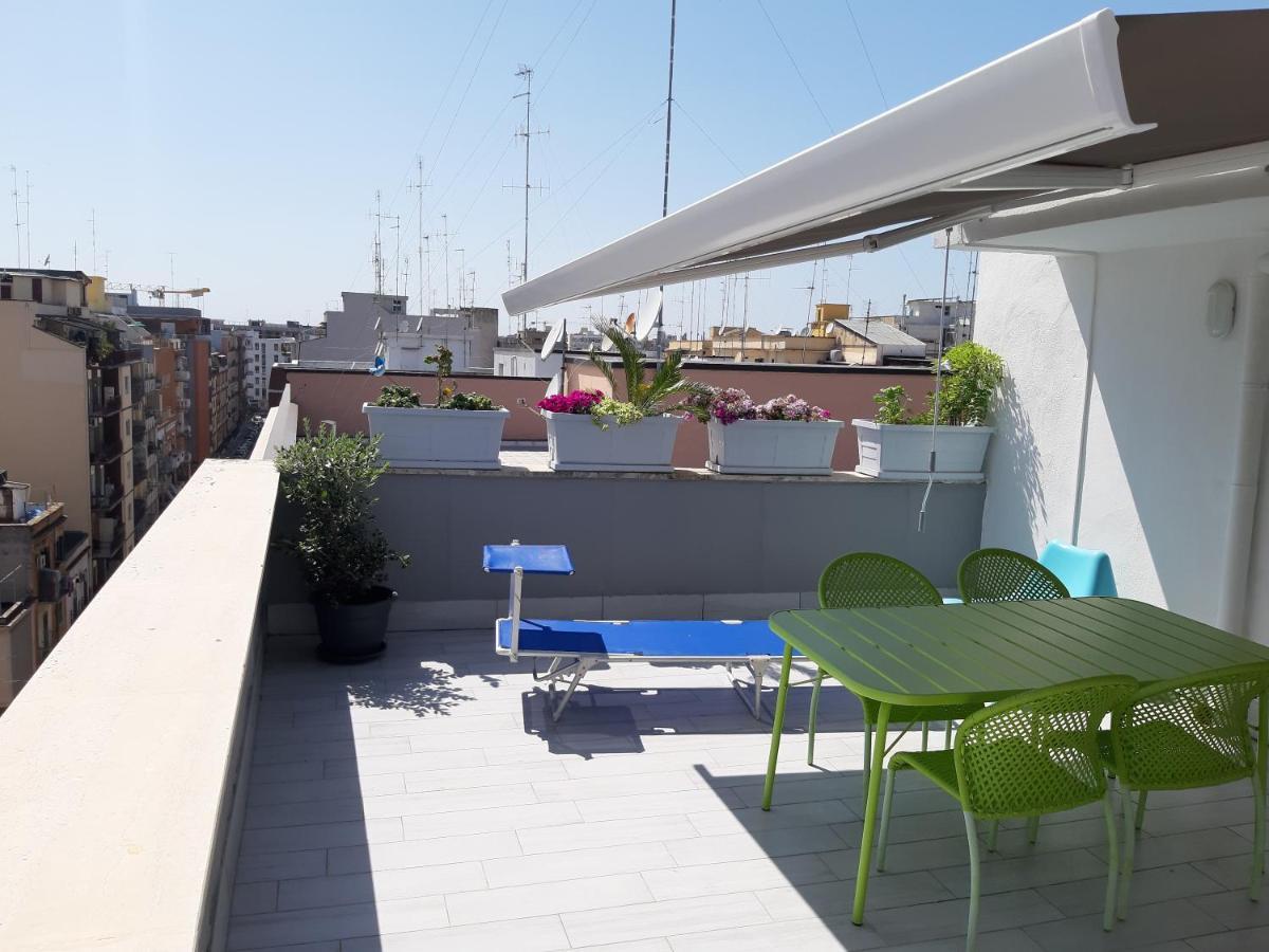 Apartament Attico Con Terrazza A Bari Zewnętrze zdjęcie