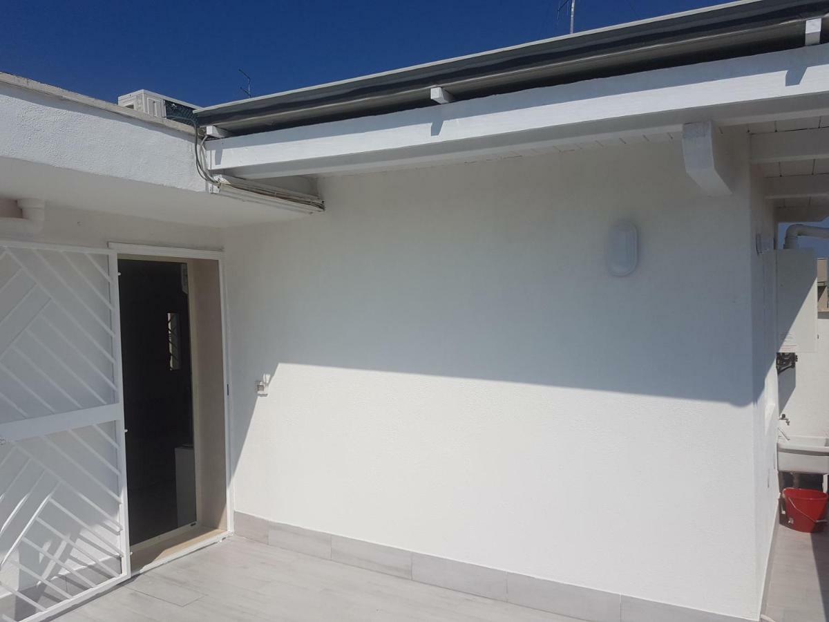 Apartament Attico Con Terrazza A Bari Zewnętrze zdjęcie