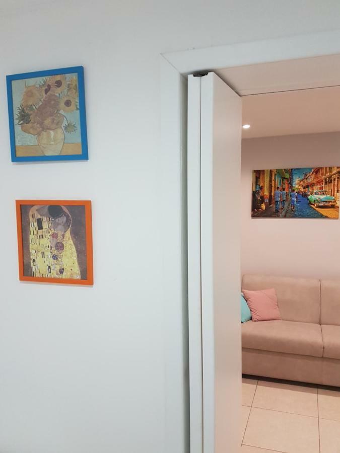 Apartament Attico Con Terrazza A Bari Zewnętrze zdjęcie
