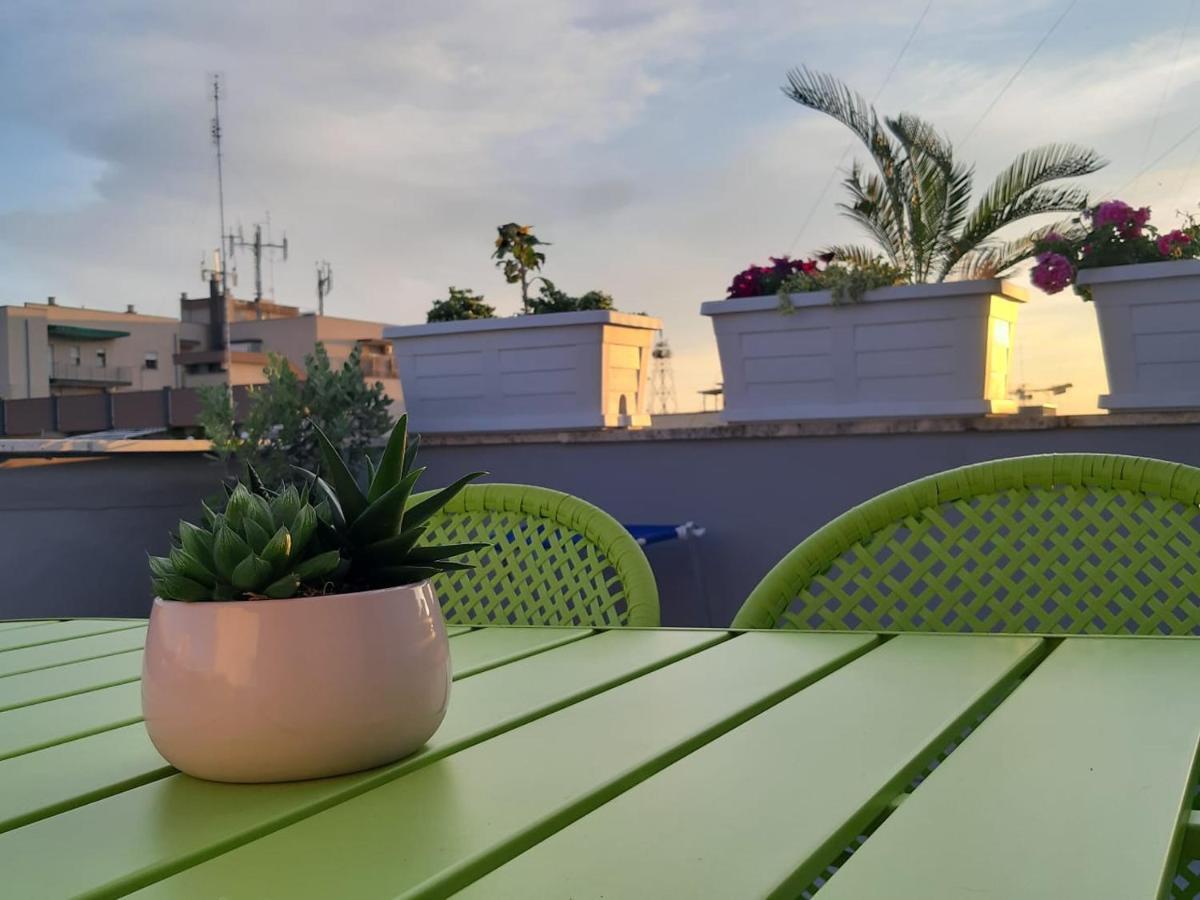 Apartament Attico Con Terrazza A Bari Zewnętrze zdjęcie